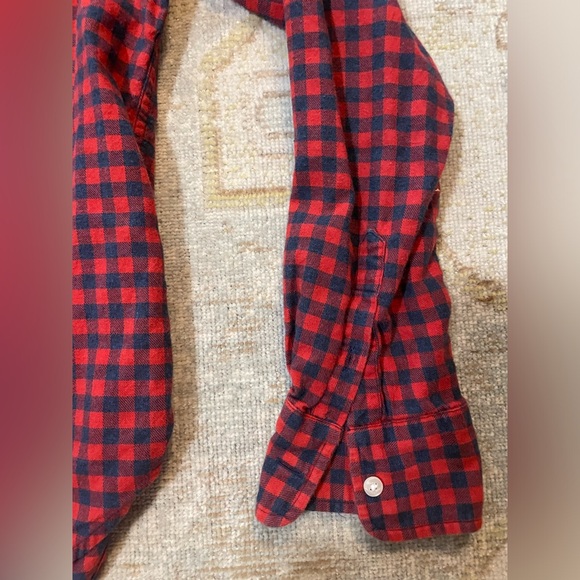 EUC! FRANK & EILEEN checkered button-up- size XS - Picture 4 of 11